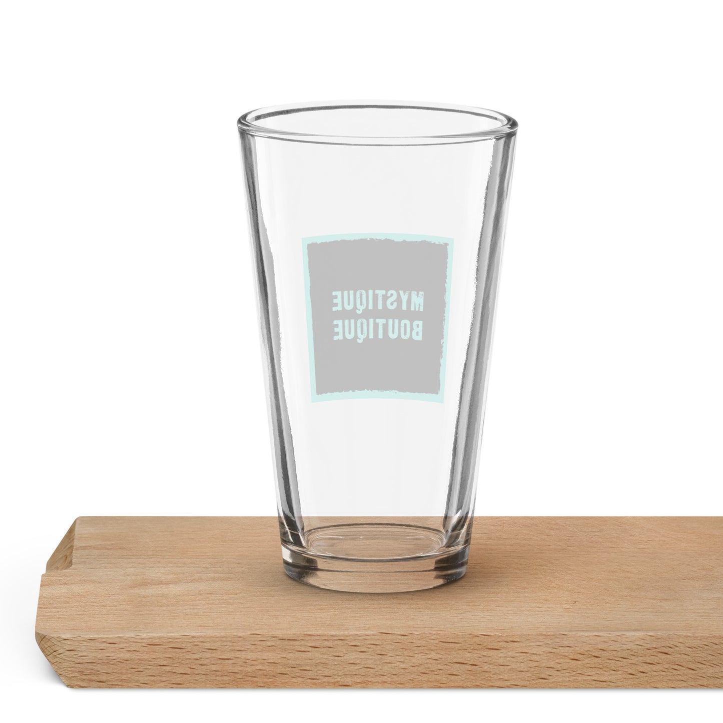 Shaker pint glass